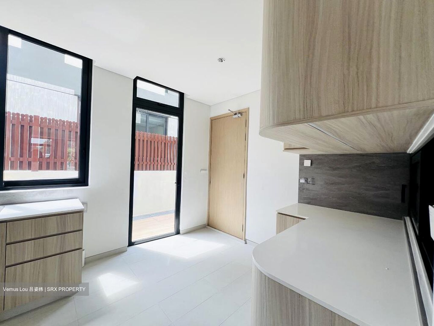 Whitley Road (D11), Semi-Detached #502446331